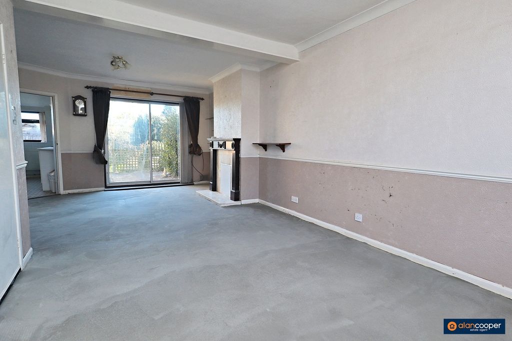 Property photo 2 of 22 3708464