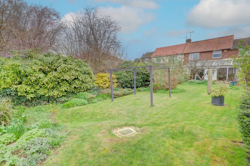 Property photo 2 of 19 Picture No. 28