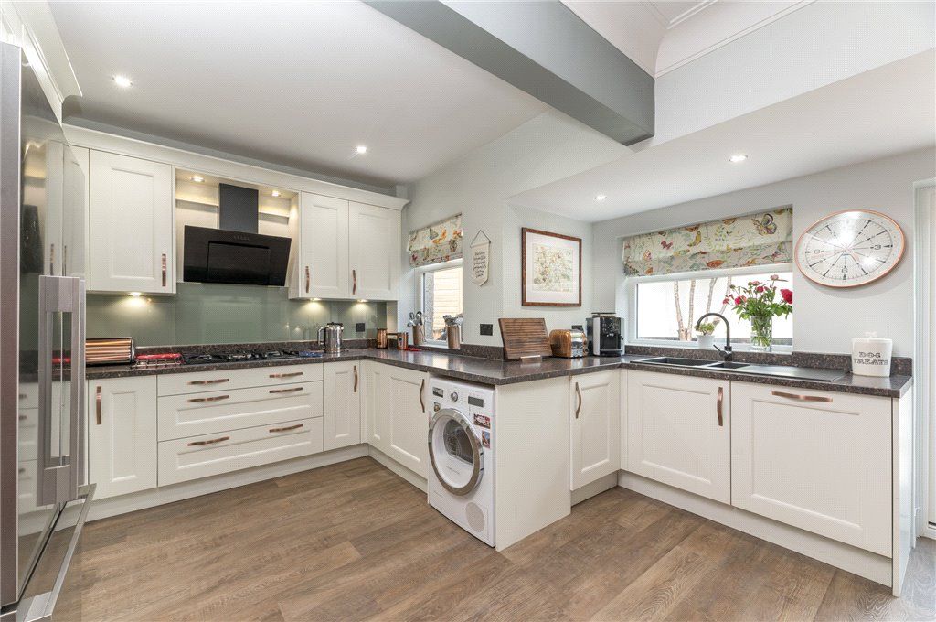 Property photo 2 of 32 Kitchen