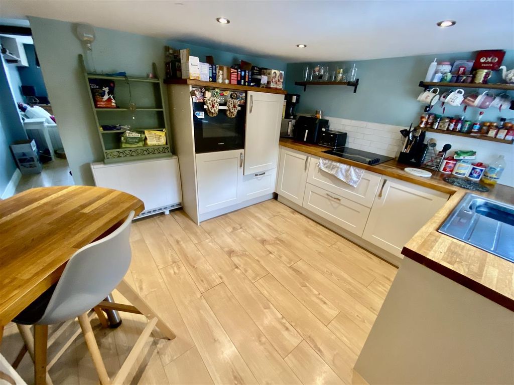 Property photo 2 of 13 Img_3483.Jpg