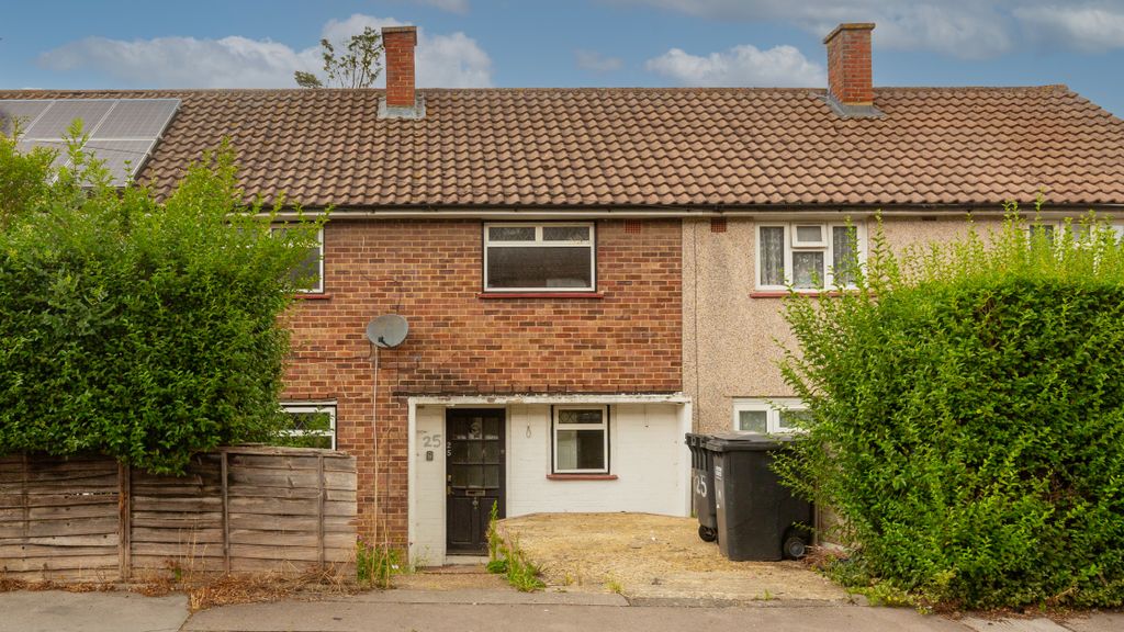 Property photo 1 of 23 25 Pirbright Crescent, New Addington, Croydon, Cr0 0Rt