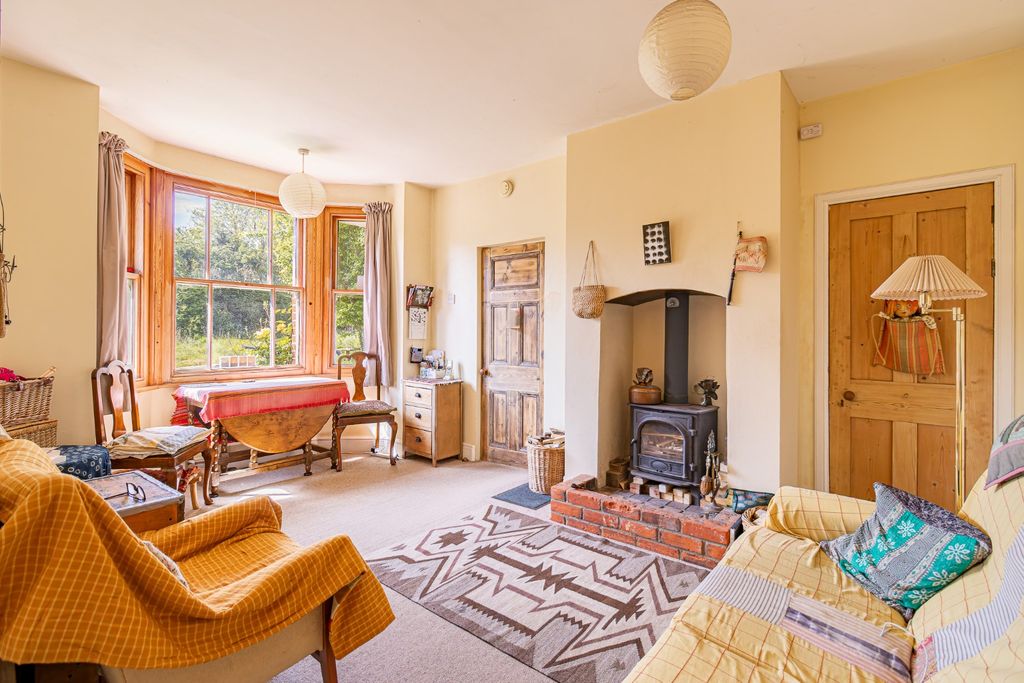 Property photo 2 of 24 2076336