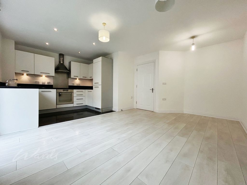 Property photo 2 of 11 Lounge (2)