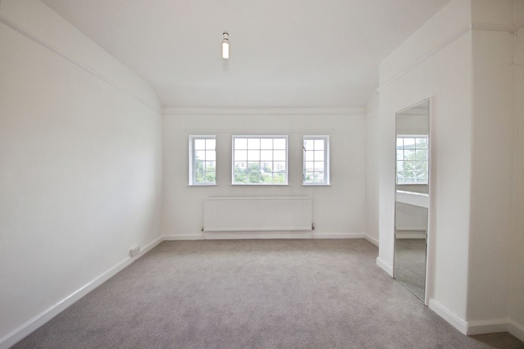 Property photo 3 of 20 Pbox-Img.Jpg