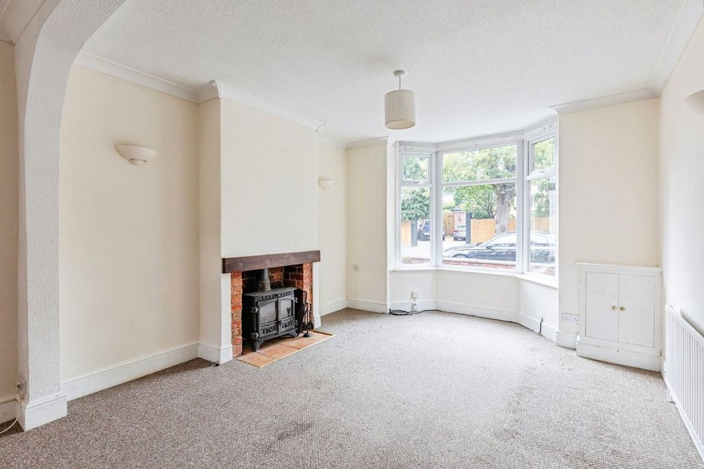 Property photo 2 of 16