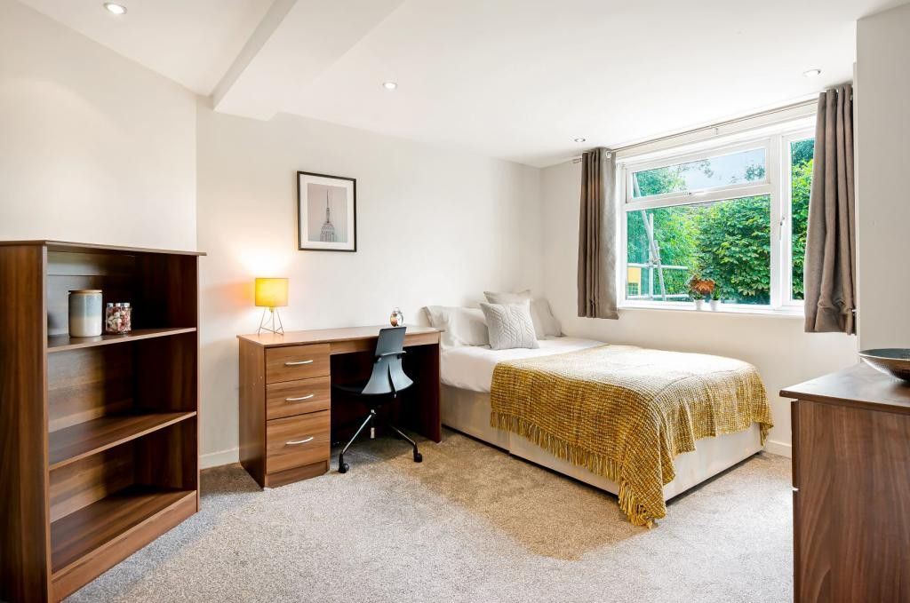 Property photo 3 of 11 Property Photo