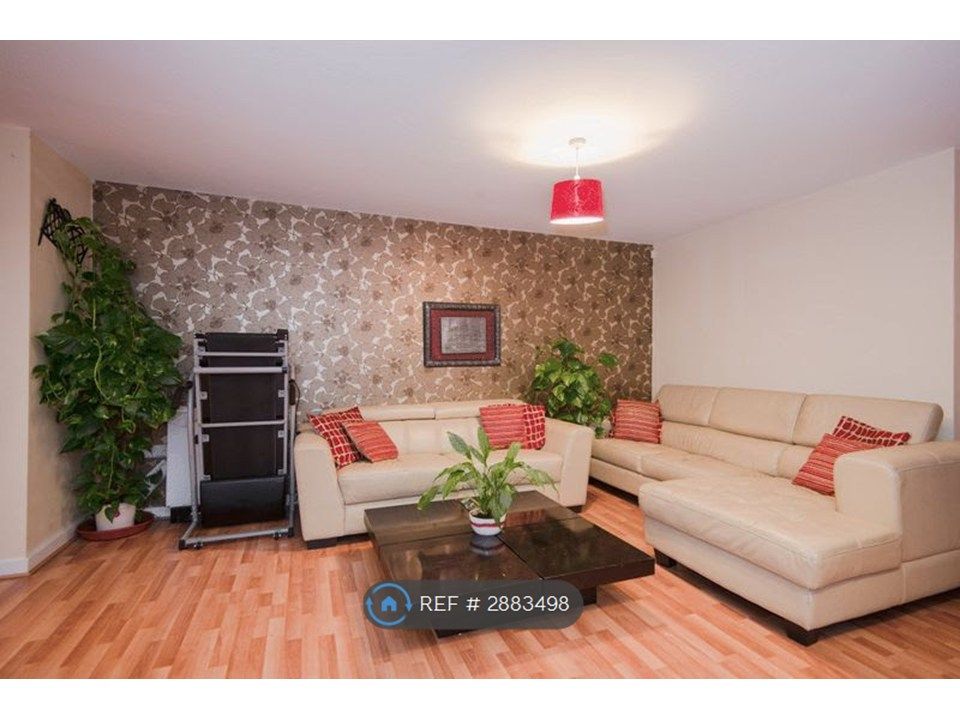 Property photo 2 of 14 Lounge 2