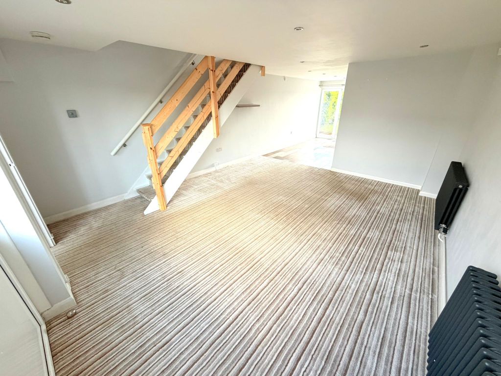 Property photo 2 of 15 Image