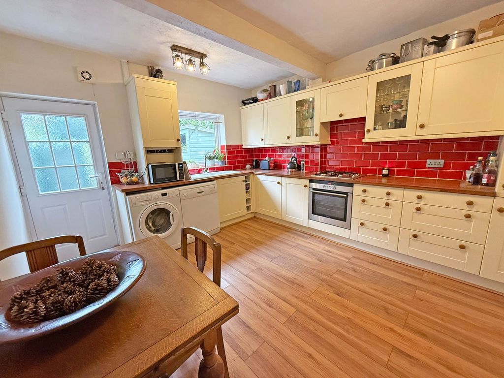 Property photo 3 of 22