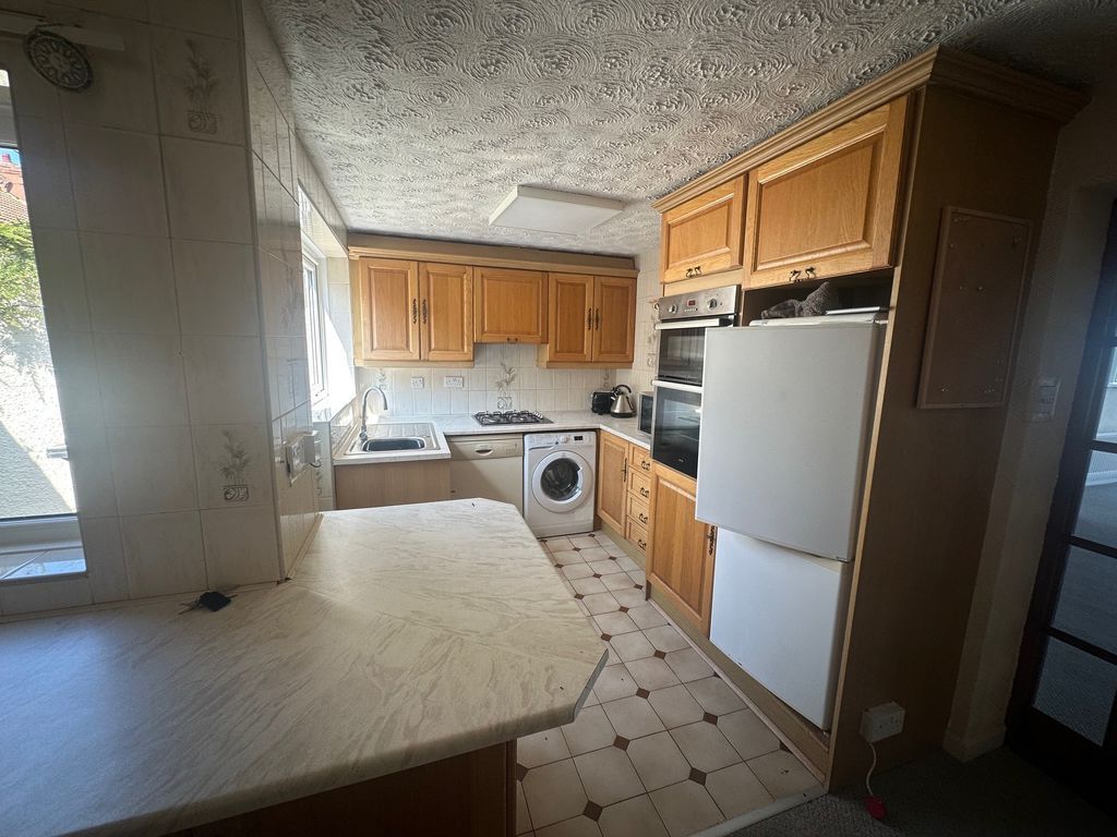 Property photo 3 of 12 Photo 8