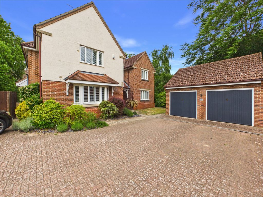 Property photo 2 of 17 Picture No. 25