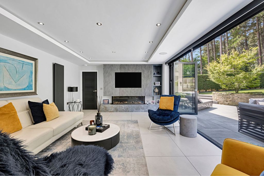 Property photo 3 of 48