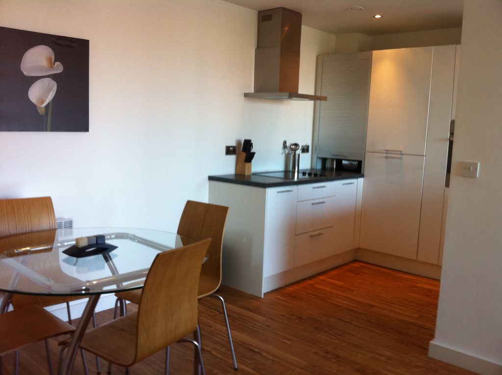 Property photo 1 of 9 Kitchen