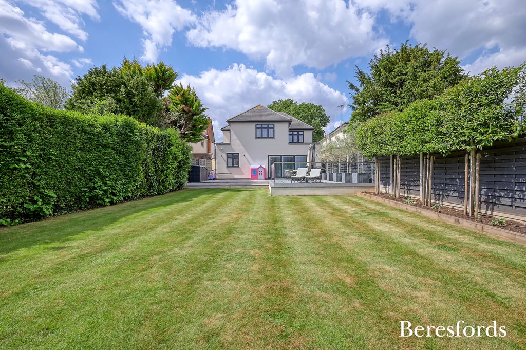 Property photo 2 of 24 Picture No. 39