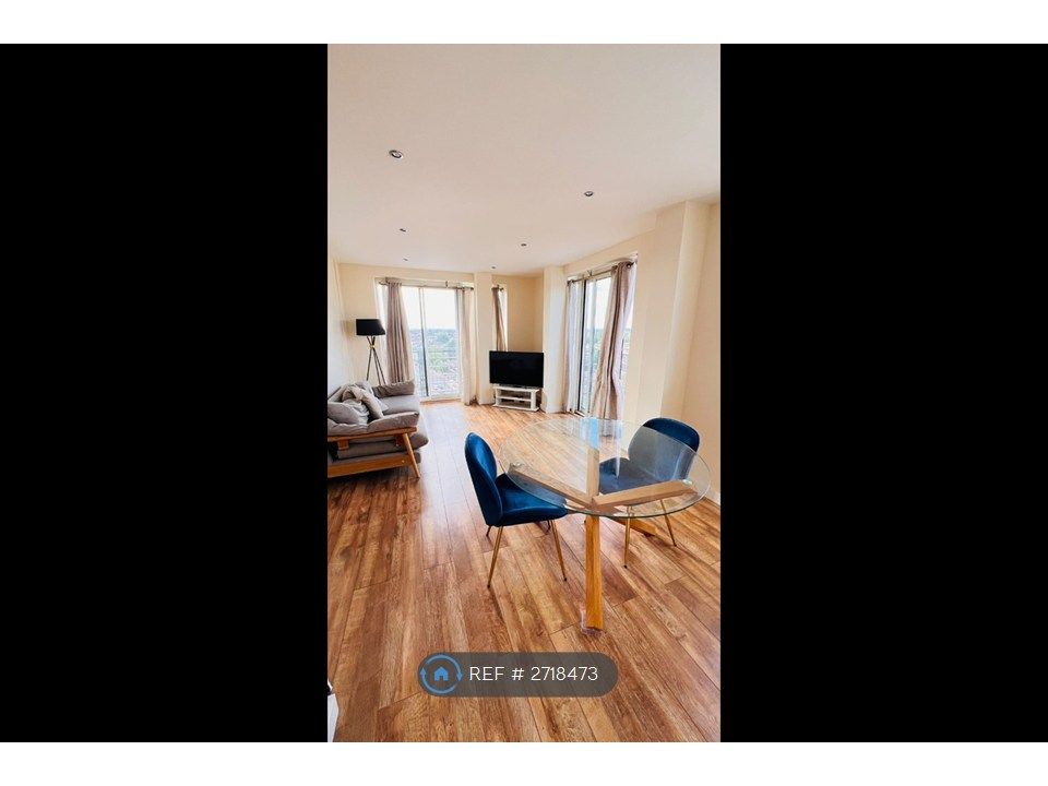 Property photo 2 of 12 Living Room