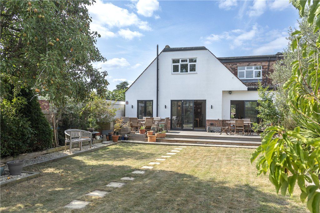 Property photo 2 of 26 Picture No. 23