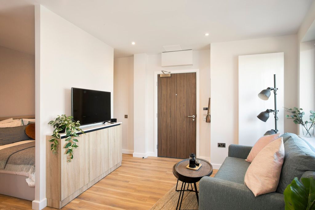 Property photo 1 of 26 Dd898Dd0Fde157Ed9Ac44F47Fd6c