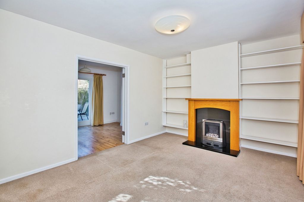 Property photo 3 of 17 Photo