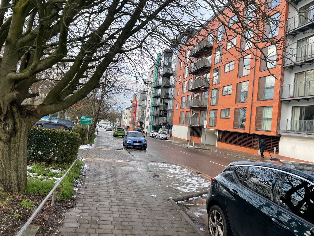 Property photo 2 of 20