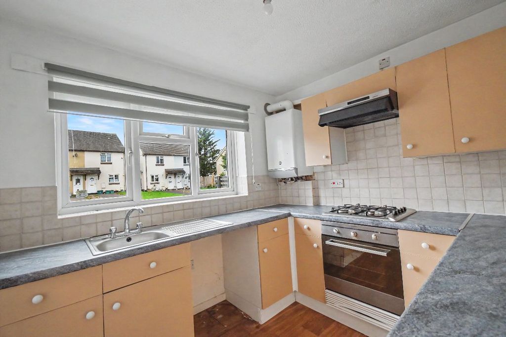 Property photo 2 of 11