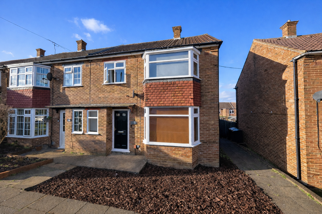 Property photo 1 of 11 Front (Exterior)