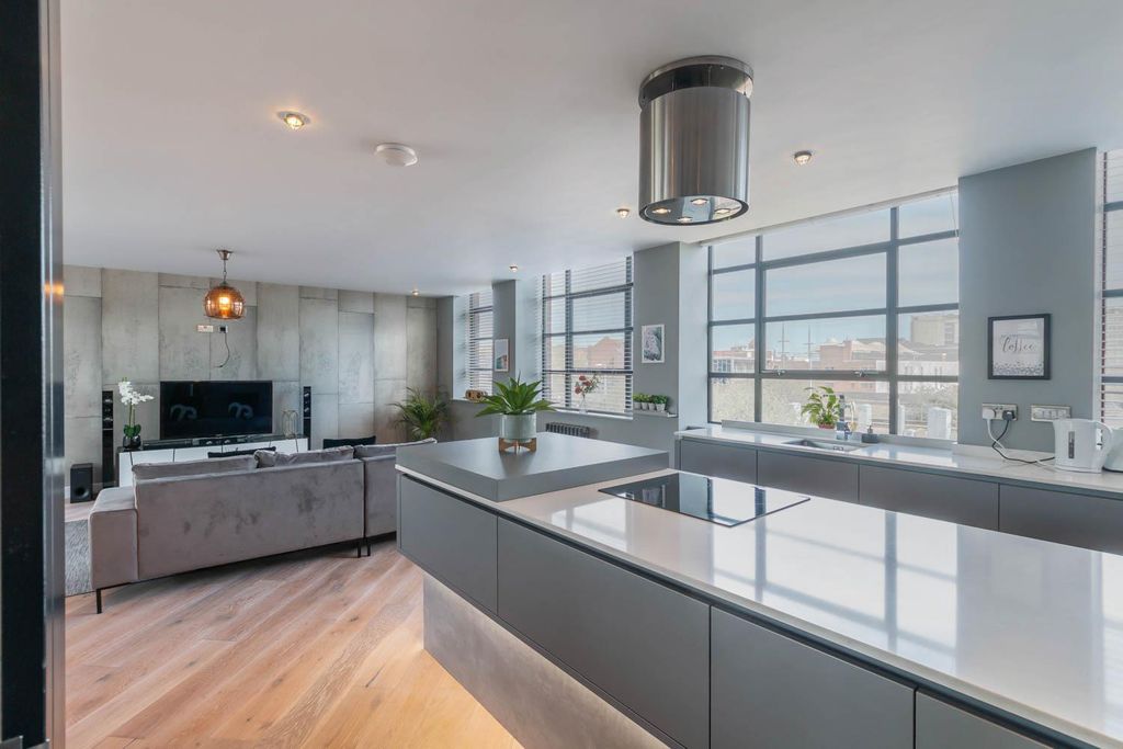 Additional image 5 of 3 bed flat for saleQueensway House, 57 Livery Street B3