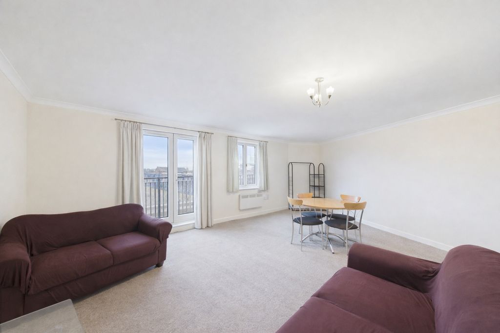 Property photo 2 of 6 Living Room