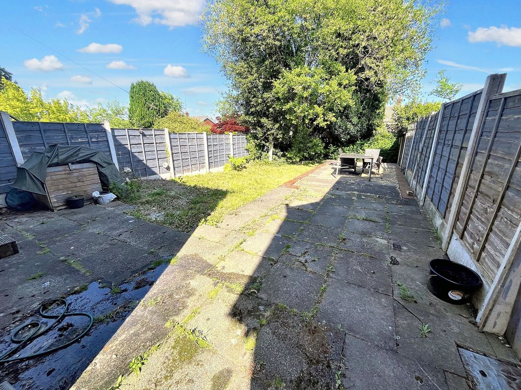 Property photo 2 of 16