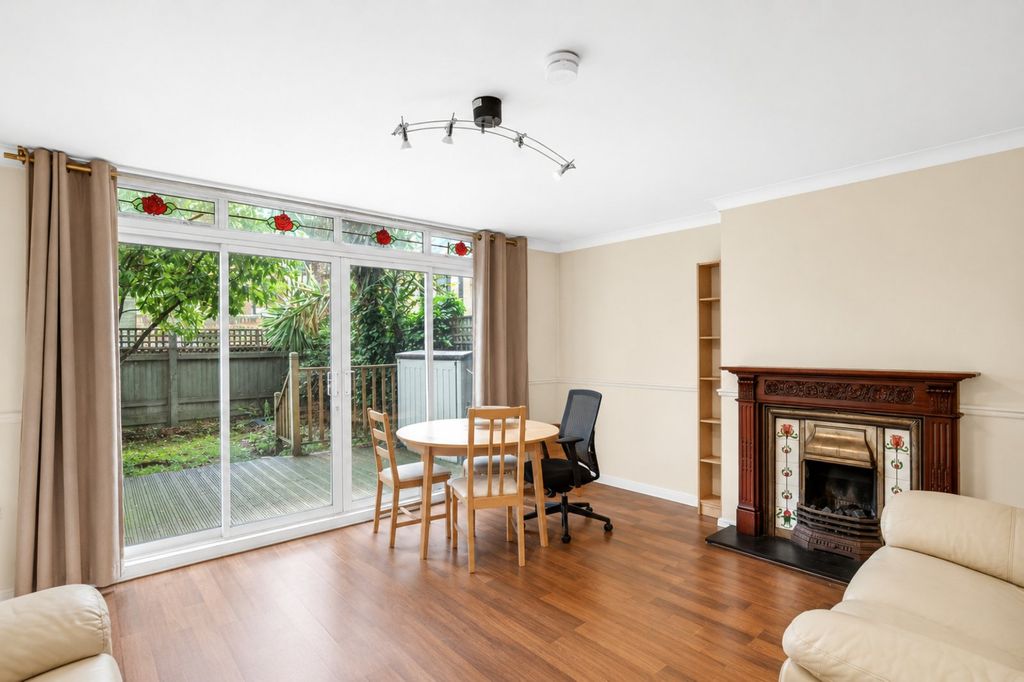 Property photo 1 of 19