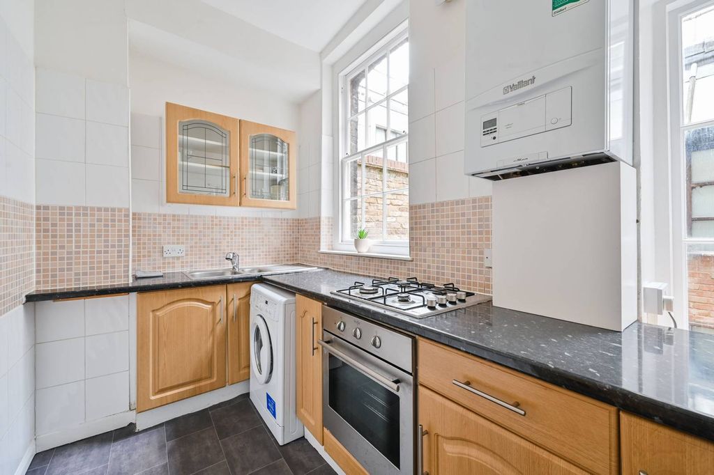 Property photo 3 of 7