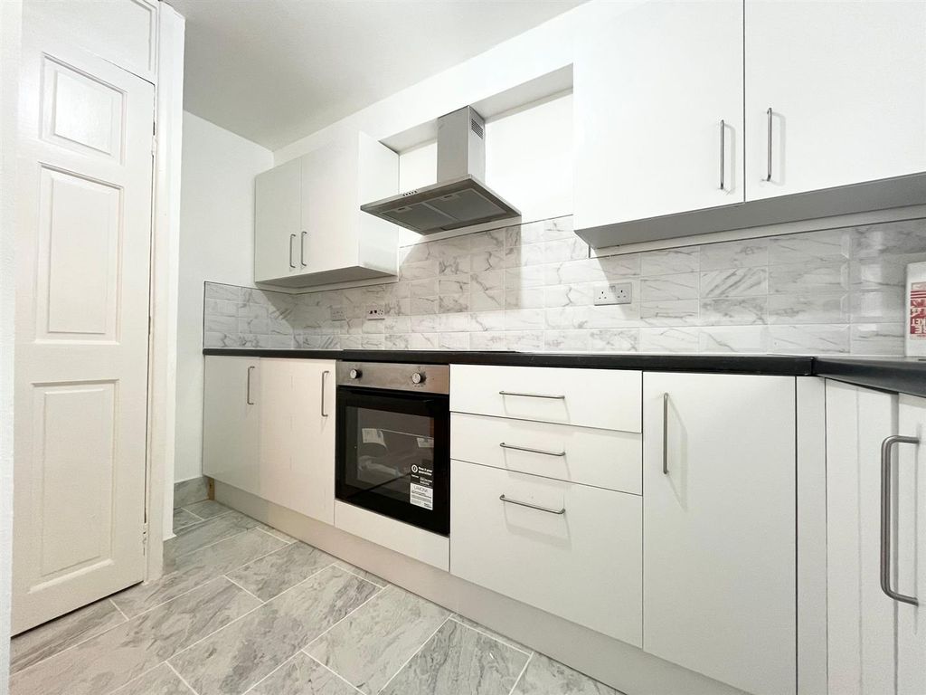Property photo 2 of 7 3c7A8301-Dd7d-4B27-B496-60B5Fbce39Da.Jpeg