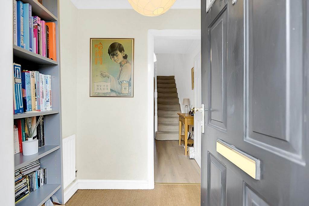 Property photo 2 of 27 4349113