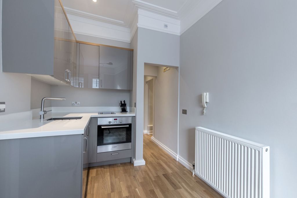 Property photo 3 of 15 Kitchen