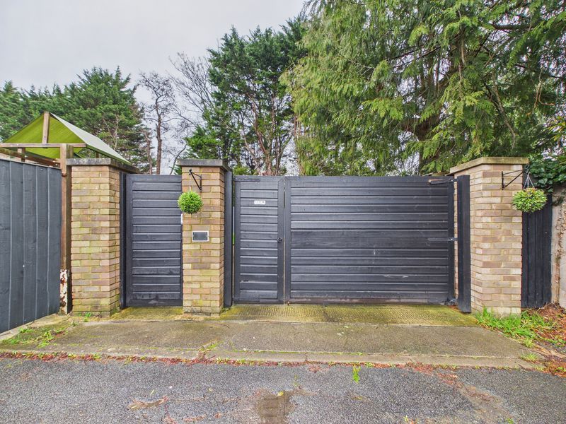 Property photo 1 of 16 Gated Access