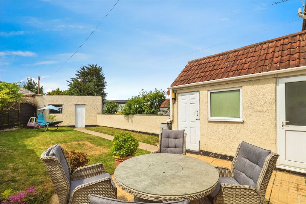 Property photo 2 of 25 Picture No. 28