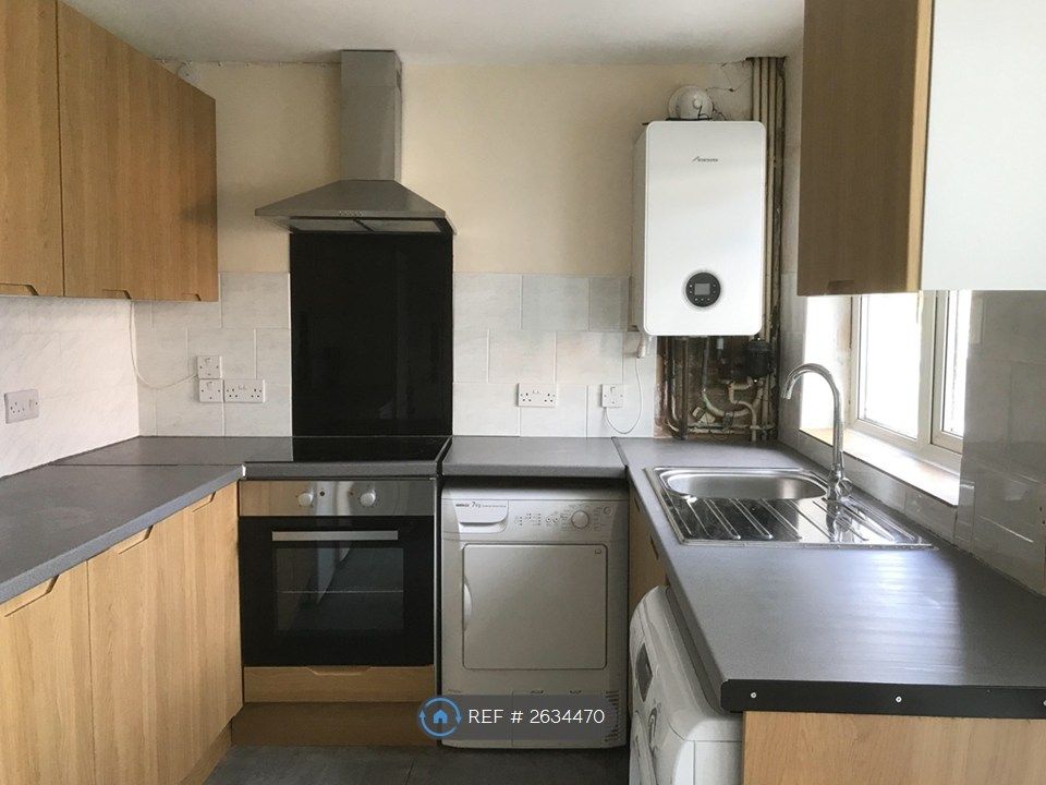 Property photo 3 of 3 Kitchen