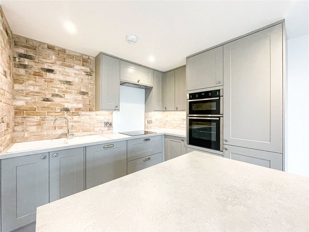 Property photo 2 of 16 Picture No. 49