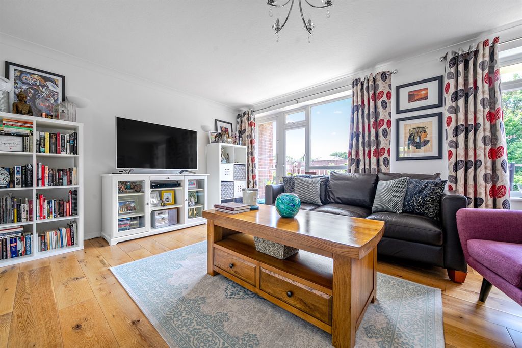 Property photo 3 of 15