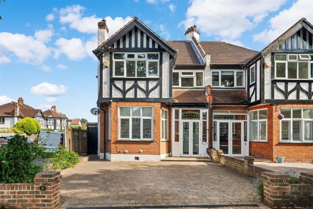 Property photo 1 of 27 8 Hillside