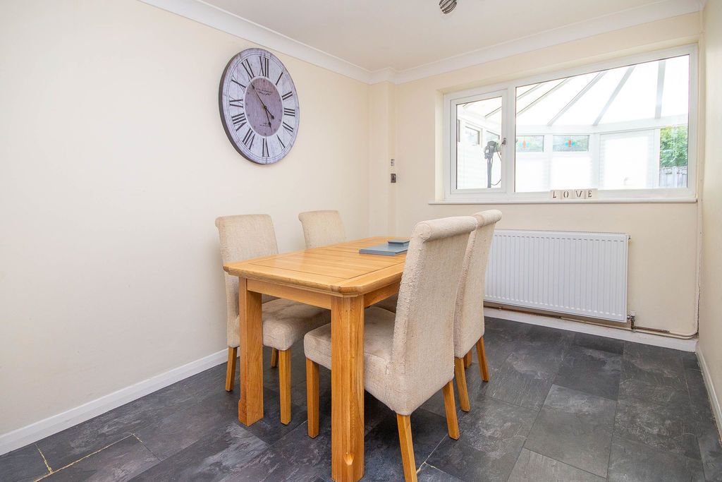 Property photo 3 of 13 Dining Area