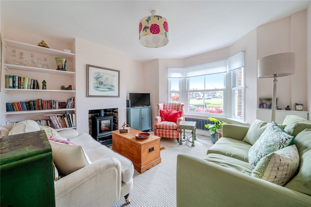 Property photo 2 of 18 Picture No. 10