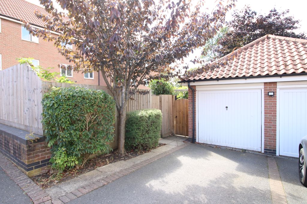 Property photo 2 of 21 Img_2868.Jpg