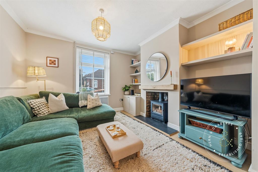 Property photo 2 of 32 Westbury-Terrace-04.Jpg