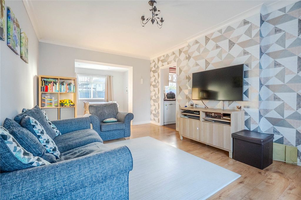 Property photo 2 of 15 Picture No. 03