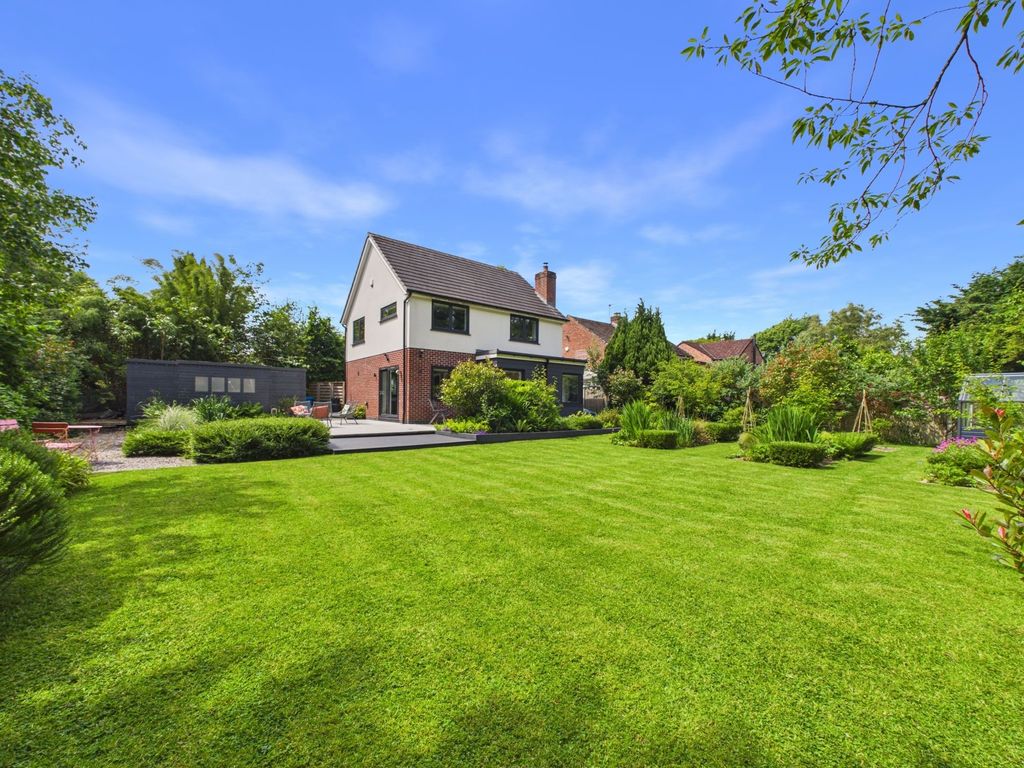 Property photo 1 of 44