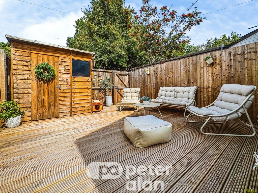 Property photo 2 of 21