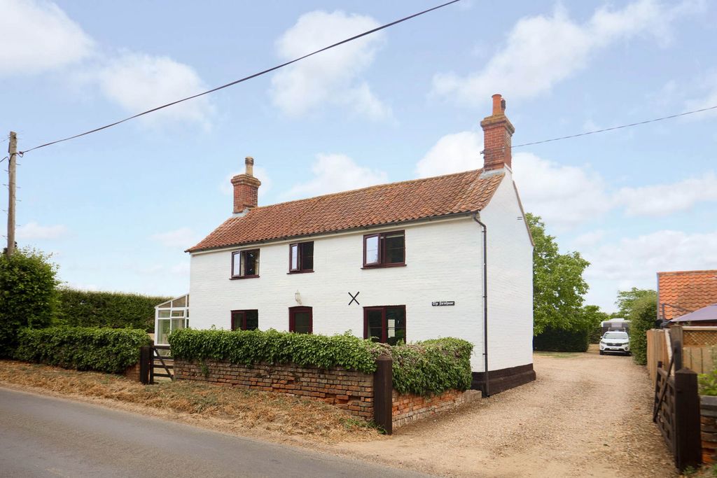 Property photo 1 of 35