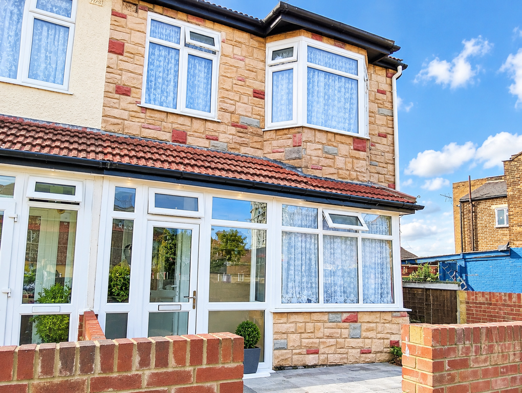 Property photo 1 of 12 d63c2045-B625-411d-9B5c-Feedabd9Ddb7