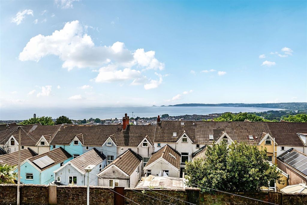 Property photo 1 of 17 3Rmxeum5R0Cqrc7Pblad3W.Jpg