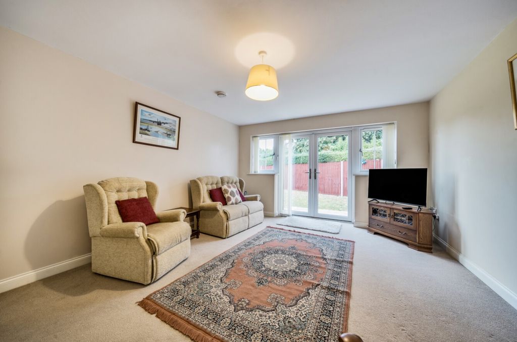 Property photo 3 of 18 1342568-15-68A85Ef894B1d